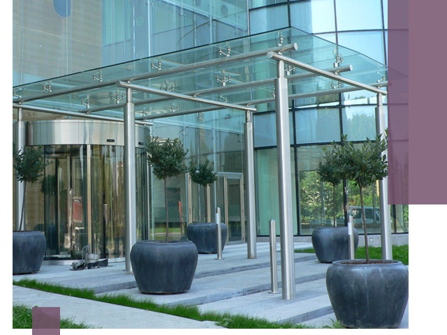 Навесы из стекла на заказ в Асбесте — монтаж и установка